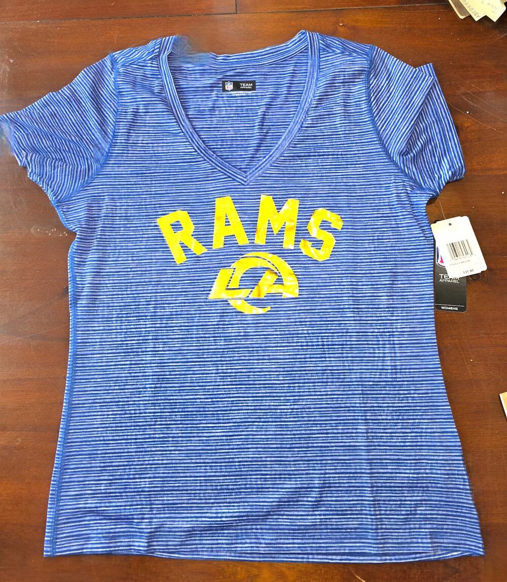 Los Angeles Rams women's V-neck t-shirt SIZE LARGE